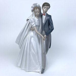 NAO By Lladró “An Unforgettable Dance” Wedding Figurine #1247